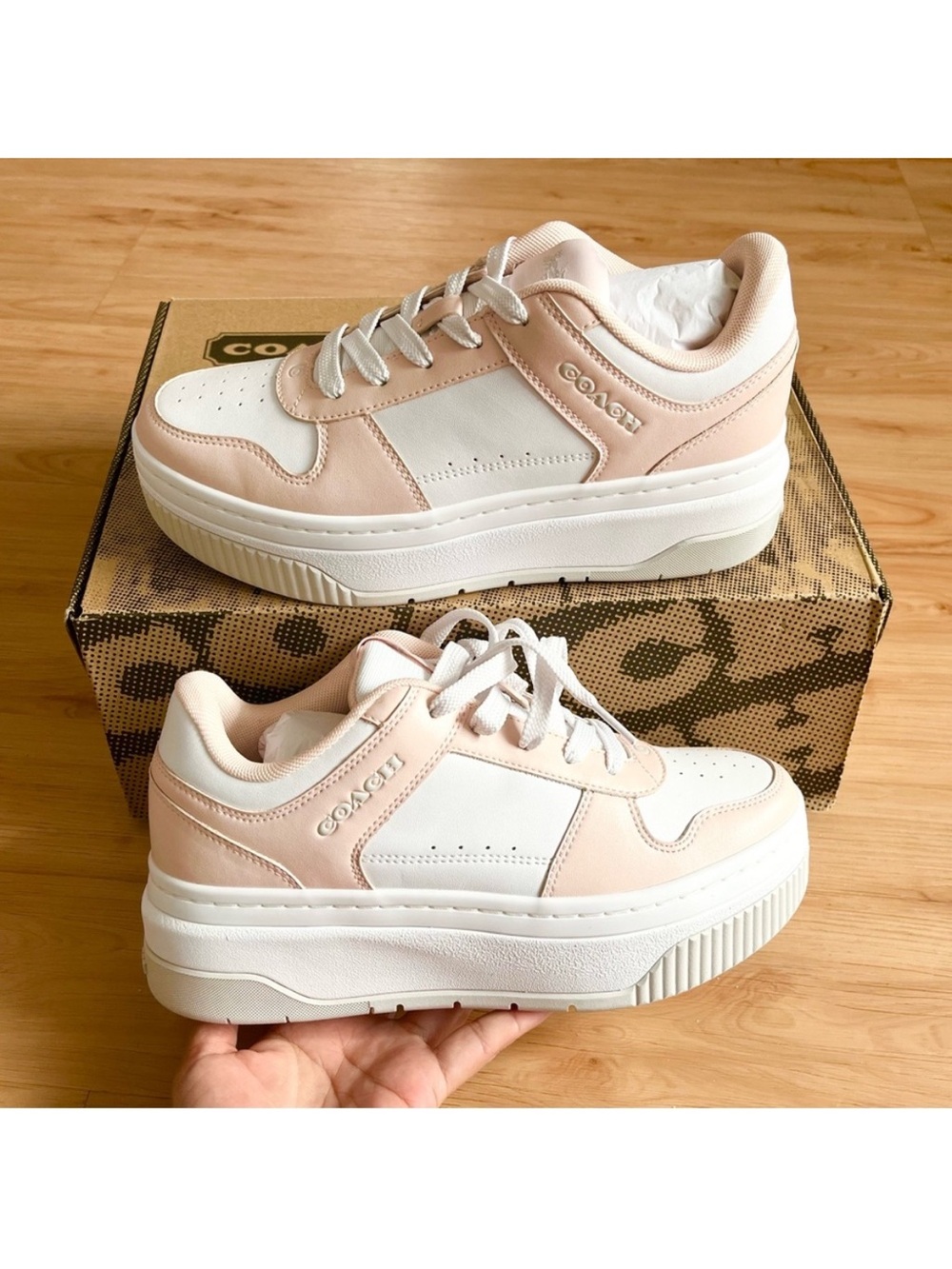 Coach Platform Sneaker
Women 9.0 US - Picture 11 of 14